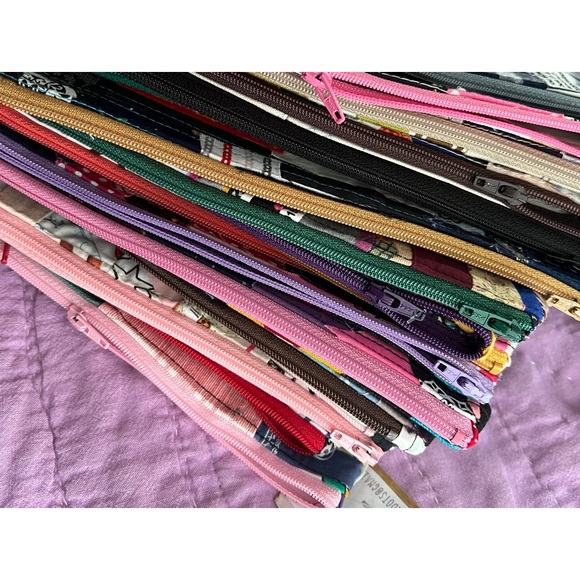Zipper Pouch - Reusable Shopping Bag Upcycled! - Picture 10 of 13